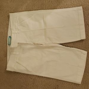 Hollister, Size 5, White Bermuda shorts